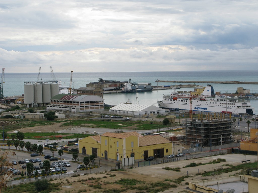 L'area portuale di Porto Empedocle (Agrigento)